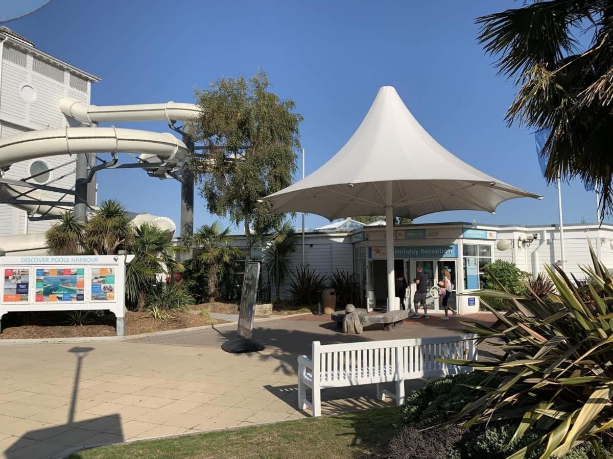Club Tropicana Poole Exteriör bild